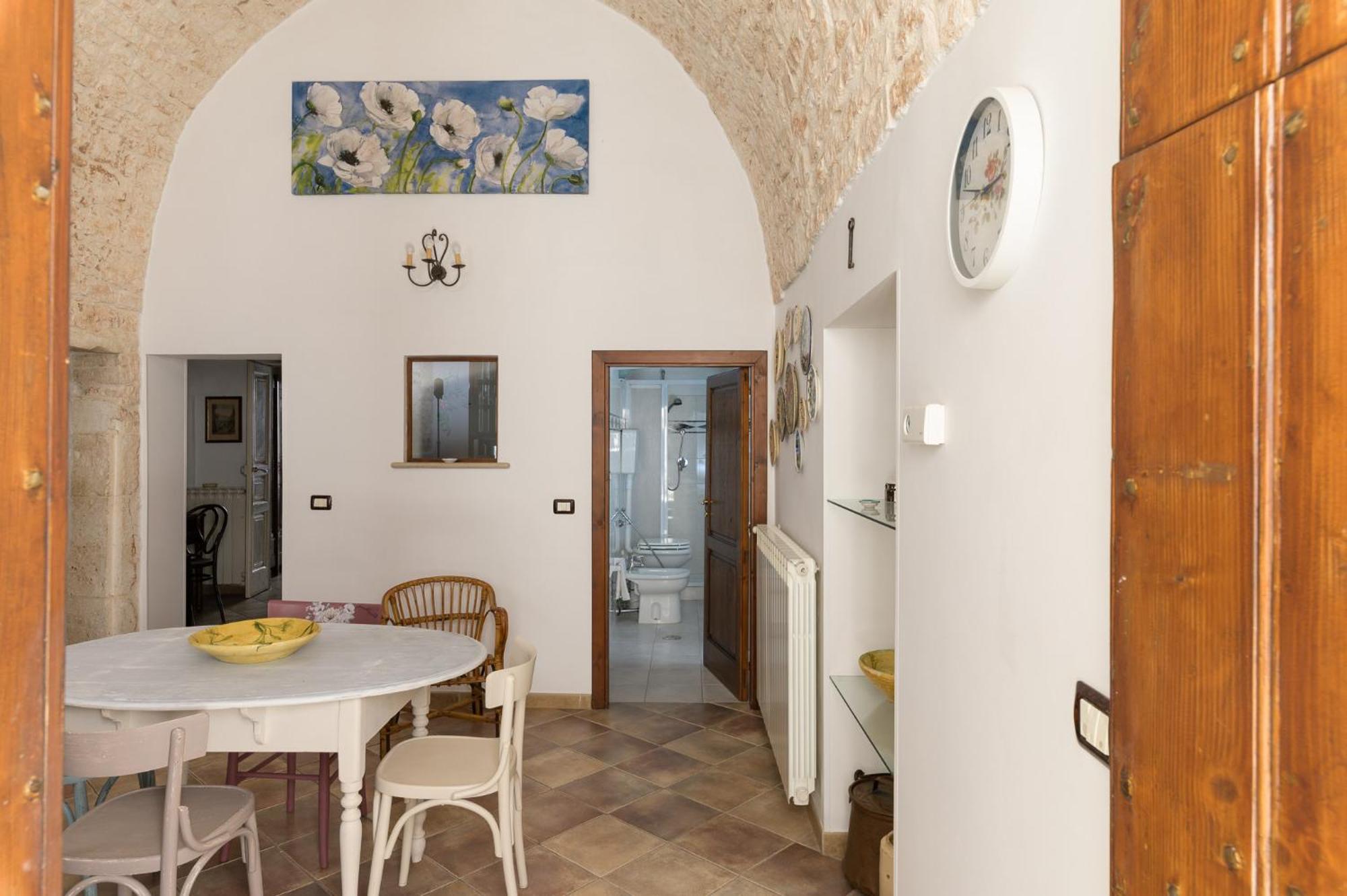 Appartamento Vintage Con Balcone By Wonderful Italy 奥斯图尼 外观 照片