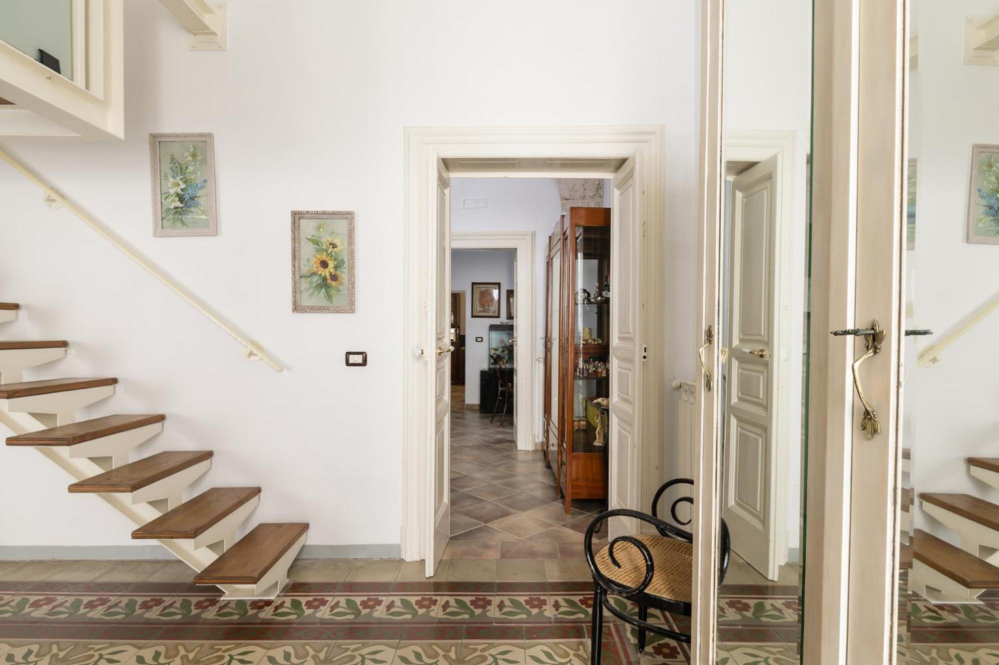 Appartamento Vintage Con Balcone By Wonderful Italy 奥斯图尼 外观 照片