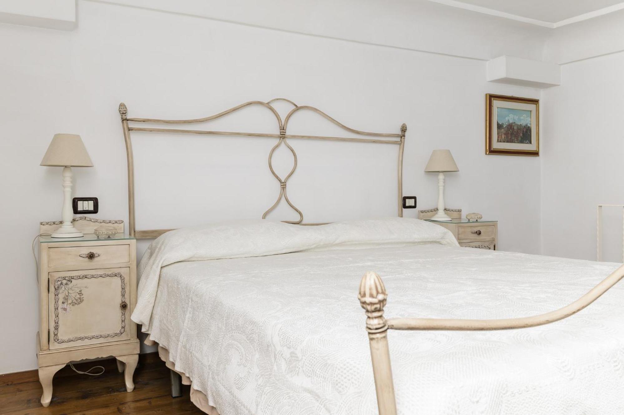 Appartamento Vintage Con Balcone By Wonderful Italy 奥斯图尼 外观 照片